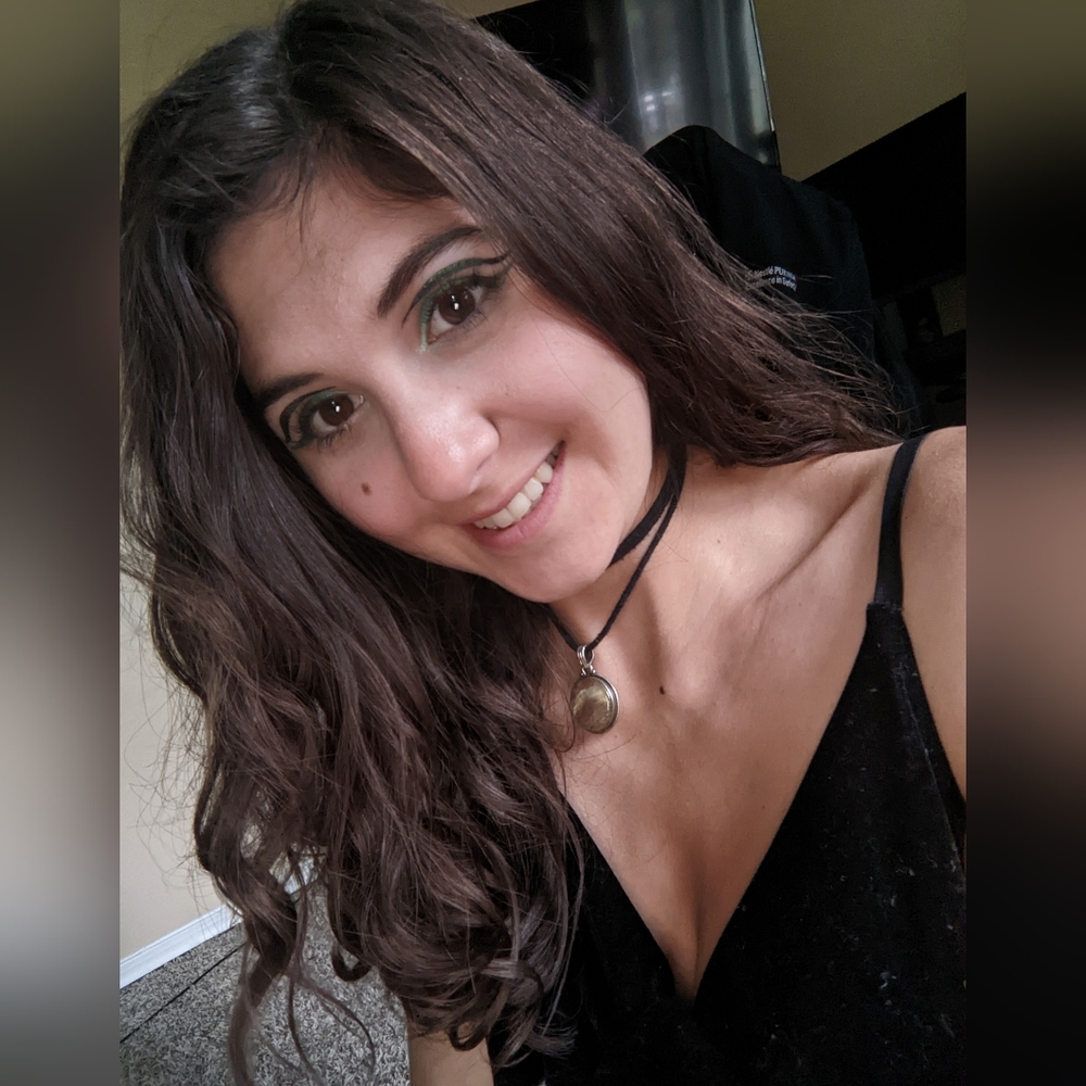 Meet your Posher, Laura